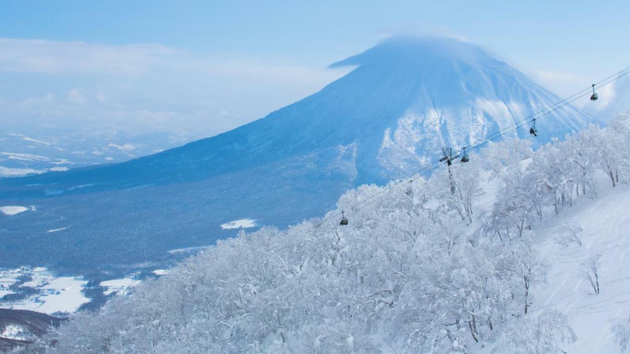 Midtown Niseko Hotel Exterior photo